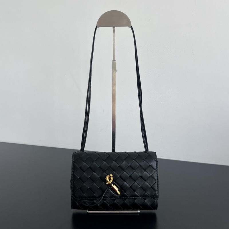 BV新品 Andiamo信封斜挎包 836940 Andiamo家族又來新成員