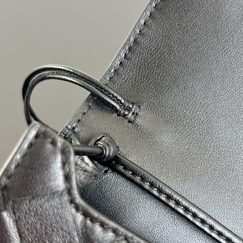 BV新品 Andiamo信封斜挎包 836940 Andiamo家族又來新成員