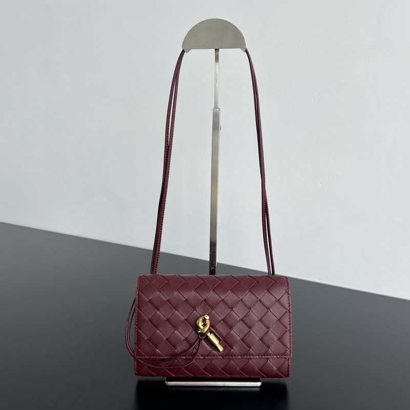 BV新品 Andiamo信封斜挎包 836940 Andiamo家族又來新成員