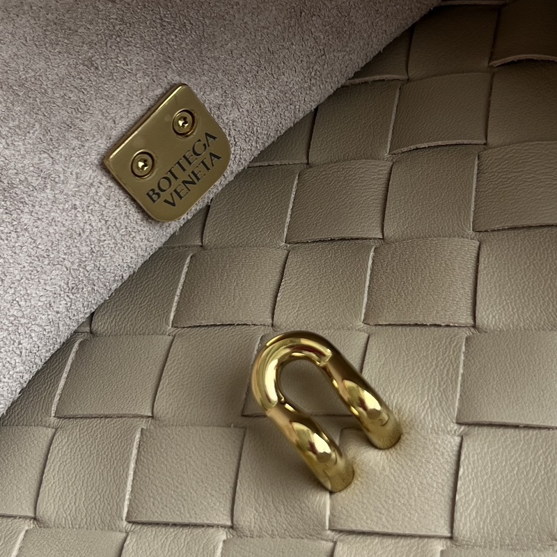 #Bv 新款 小號(hào)Ciao Ciao手袋 835835 是誰(shuí)把可愛(ài)的小Ciao