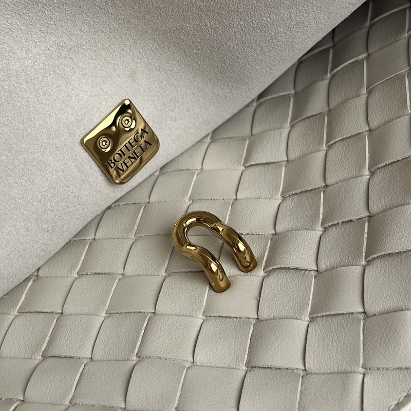 #Bv 新款 Ciao Ciao手袋 817231 Ciao Ciao在意大利語