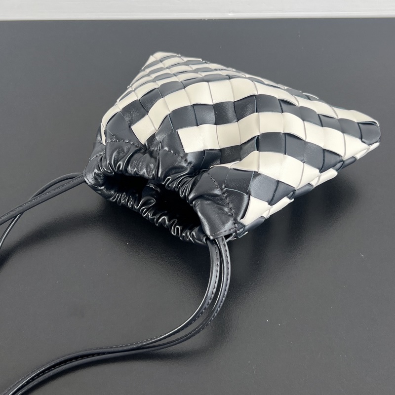 #Bv 新款 配色抽繩Dustbag 垃圾袋 816987 經(jīng)典拼色編織格 背