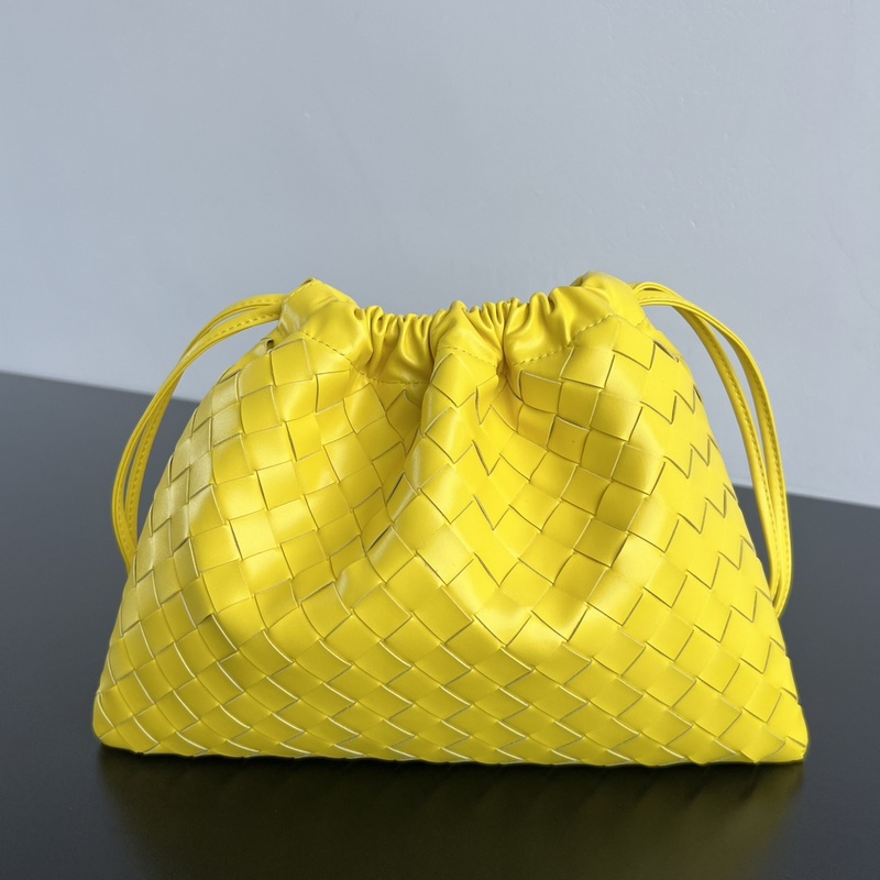 #Bv 新款 抽繩Dustbag 垃圾袋 796728 垃圾袋真的好搭！慵懶自