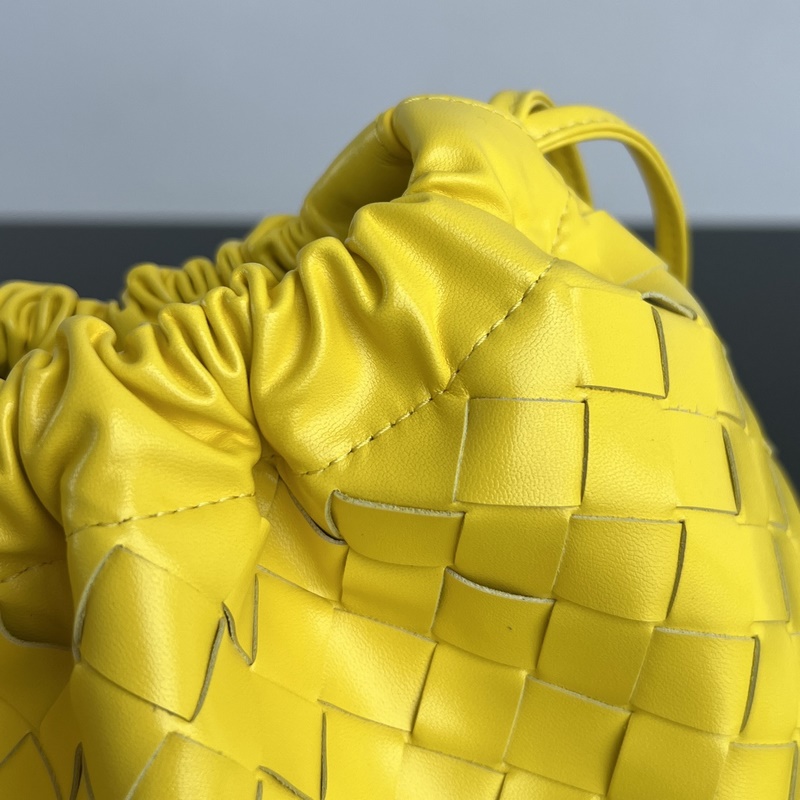 #Bv 新款 抽繩Dustbag 垃圾袋 796728 垃圾袋真的好搭！慵懶自