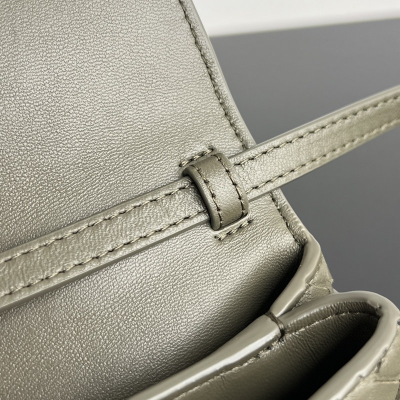 #Bv 新款 Knot Lock斜挎包 817191 2026早春kont lo