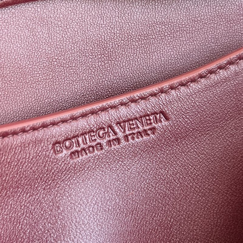 #Bv 新款 Knot Lock斜挎包 817191 2026早春kont lo