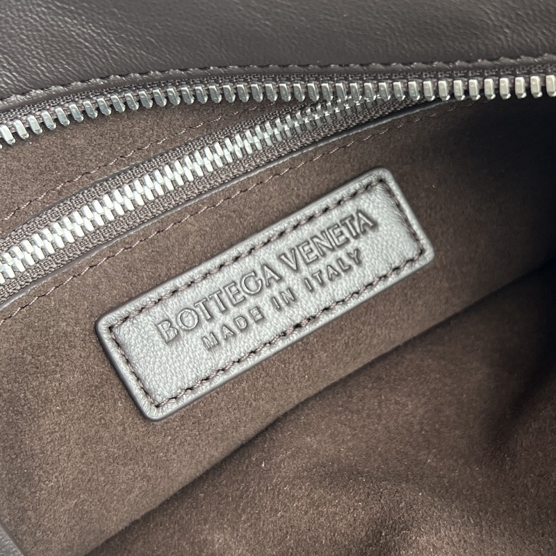 #Bv新款 Veneto小編織包 836918 回歸最初的1cm小編織 散發著