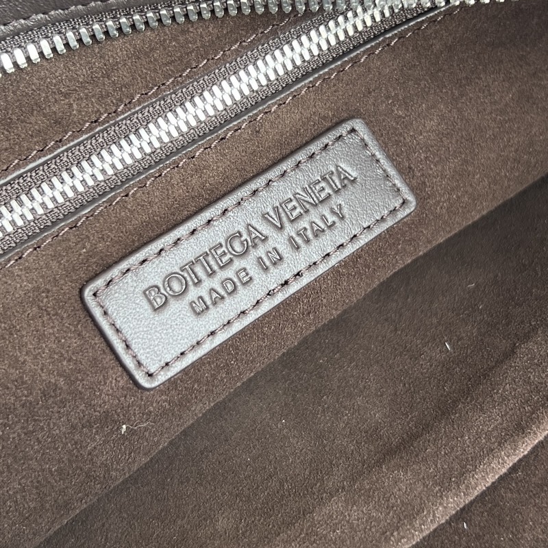 #Bv新款 Veneto小編織包 826877 回歸最初的1cm小編織 散發(fā)著