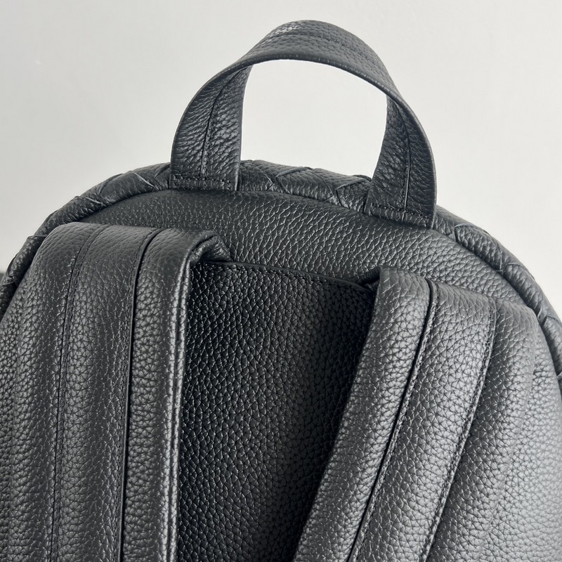 #Bv新款男士粒面雙肩包 833158 直接把質感和檔次拉滿 經典編織工藝 柔軟