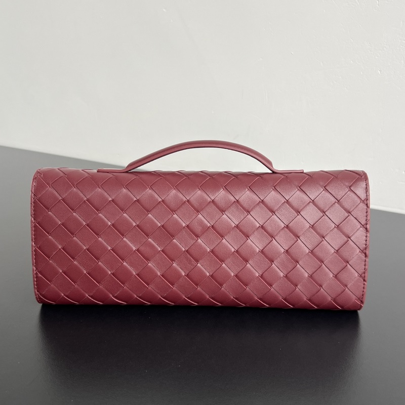 BV新品 Andiamo Clutch 小皺菊手拿包 836810 一款特別的A