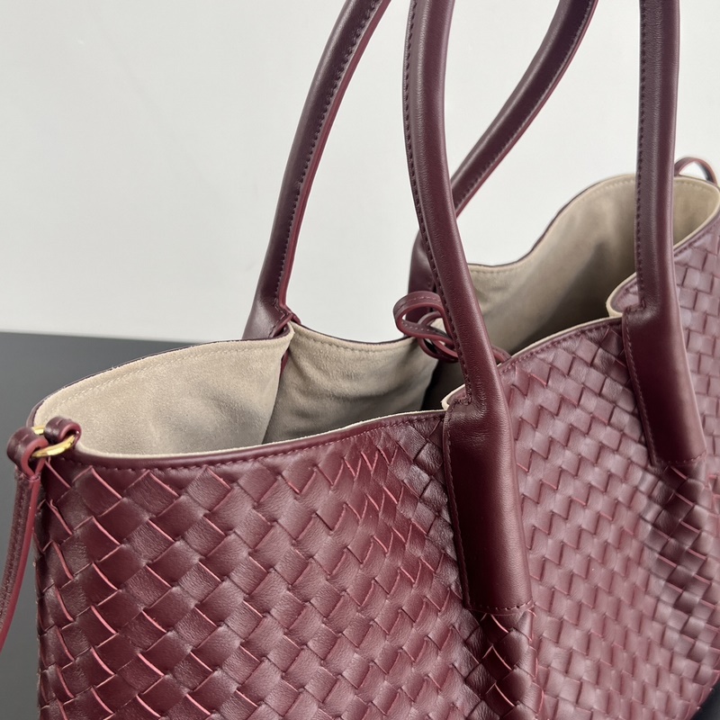 Bv 2026早春系列817166Pinacoteca中號托特手袋 正面是經典I