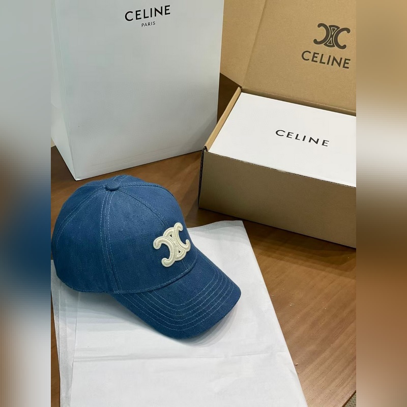 凱旋門LOGO Celine 牛仔棒球帽 首先看這材質，選用的牛仔面料質感超絕，