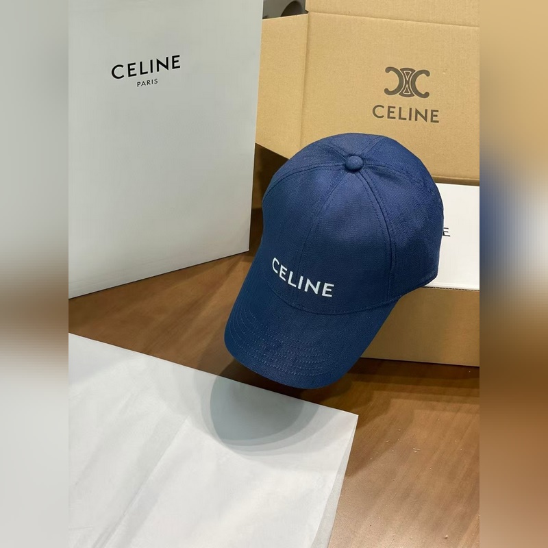 Celine 牛仔棒球帽必須給你們好好安利一下 首先看這材質，選用的牛仔面料質感