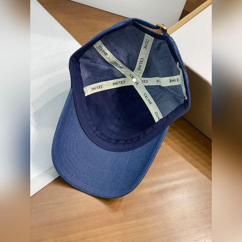 Celine 牛仔棒球帽必須給你們好好安利一下 首先看這材質，選用的牛仔面料質感