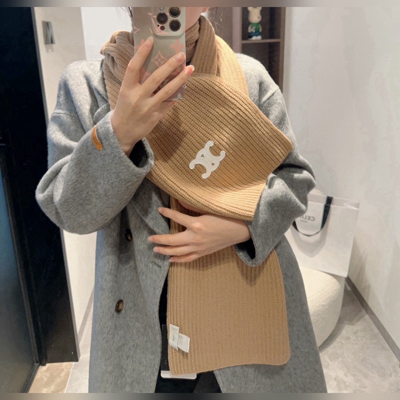 CELINE· 賽琳經典羊絨圍巾 來個硬貨.麻溜的安排上.純正出口 原訂單已經交