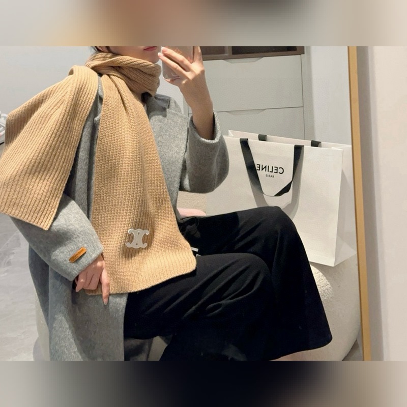 CELINE· 賽琳經典羊絨圍巾 來個硬貨.麻溜的安排上.純正出口 原訂單已經交