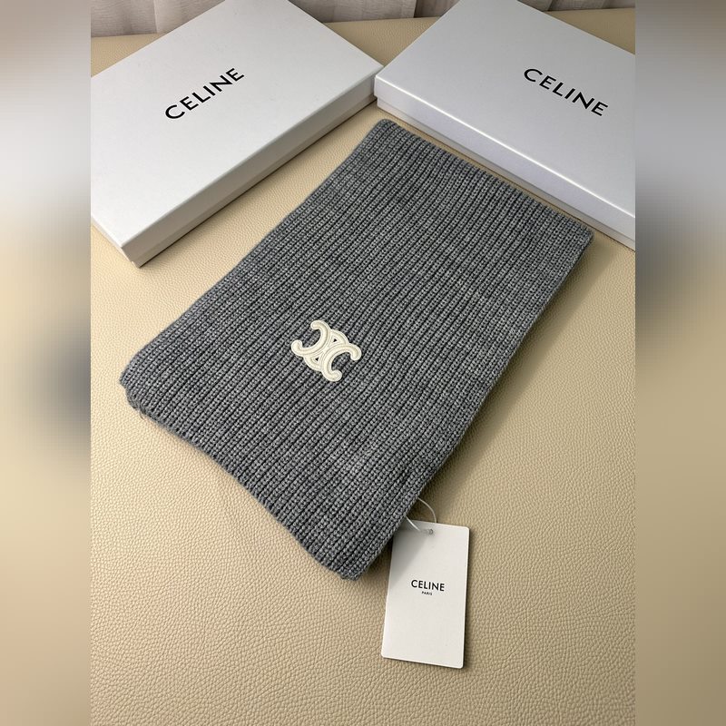 CELINE· 賽琳經典羊絨圍巾 來個硬貨.麻溜的安排上. 好品質認證第一點：超
