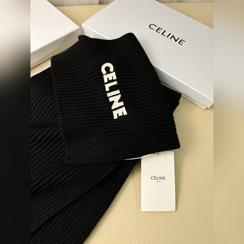 CELINE· 賽琳經(jīng)典羊絨圍巾 來(lái)個(gè)硬貨.麻溜的安排上. 好品質(zhì)認(rèn)證第一點(diǎn)：超