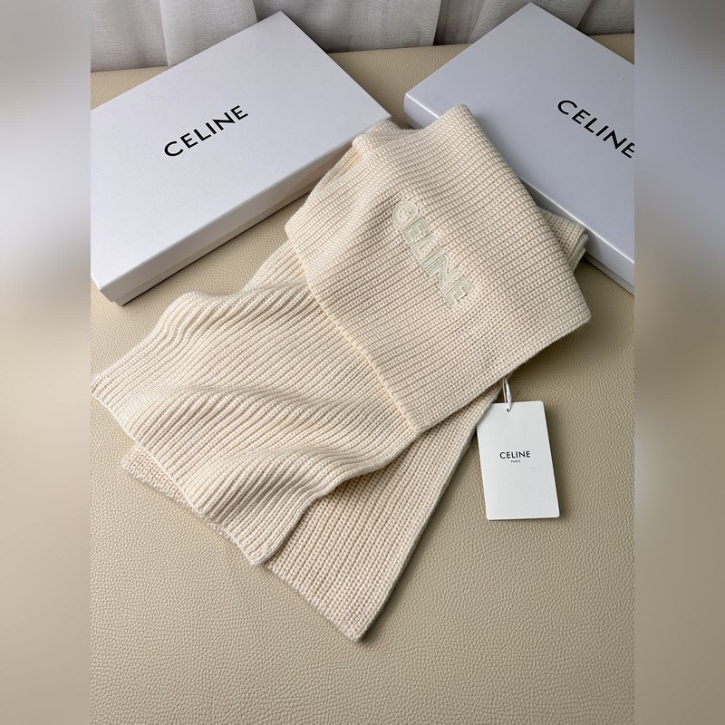 CELINE· 賽琳經典羊絨圍巾 來個硬貨.麻溜的安排上. 好品質認證第一點：超