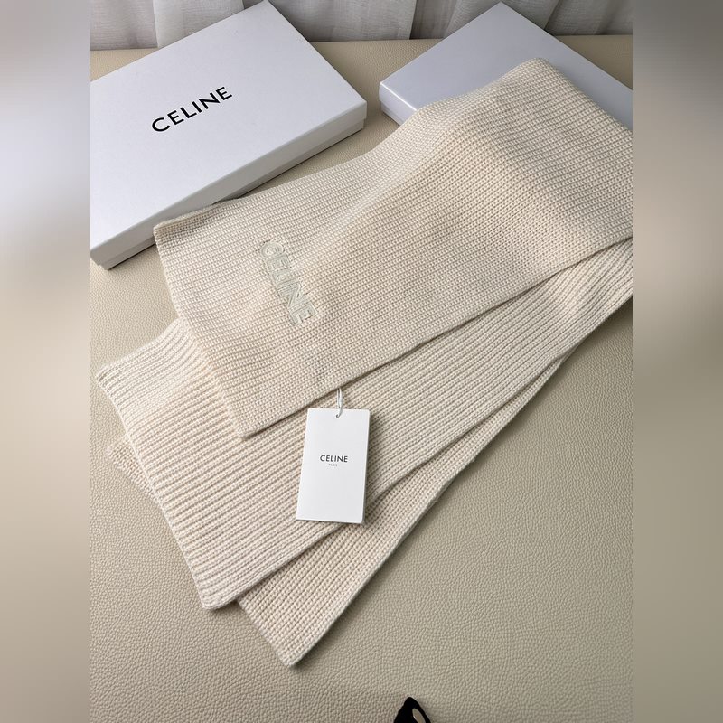 CELINE· 賽琳經典羊絨圍巾 來個硬貨.麻溜的安排上. 好品質認證第一點：超