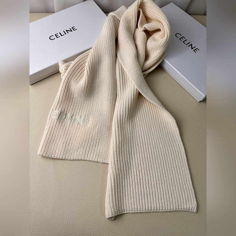 CELINE· 賽琳經典羊絨圍巾 來個硬貨.麻溜的安排上. 好品質認證第一點：超