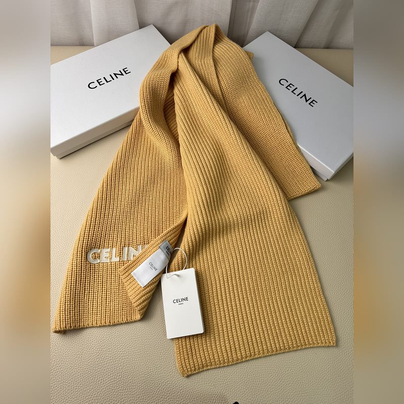 CELINE· 賽琳經典羊絨圍巾 來個硬貨.麻溜的安排上. 好品質認證第一點：超