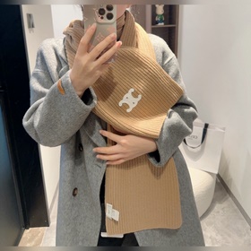 CELINE· 賽琳經典羊絨圍巾 來個硬貨.麻溜的安排上.純正出口 原訂單已經交