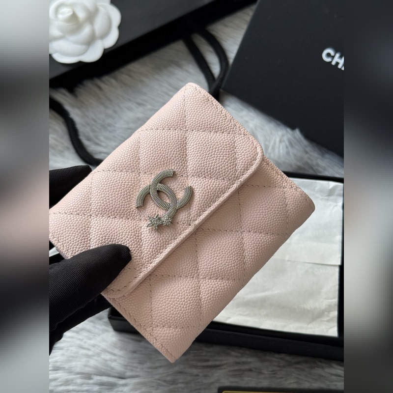 2026秋季 五角星 新品三折錢包 chanel 魚子醬牛皮 制作菱格紋路 原單