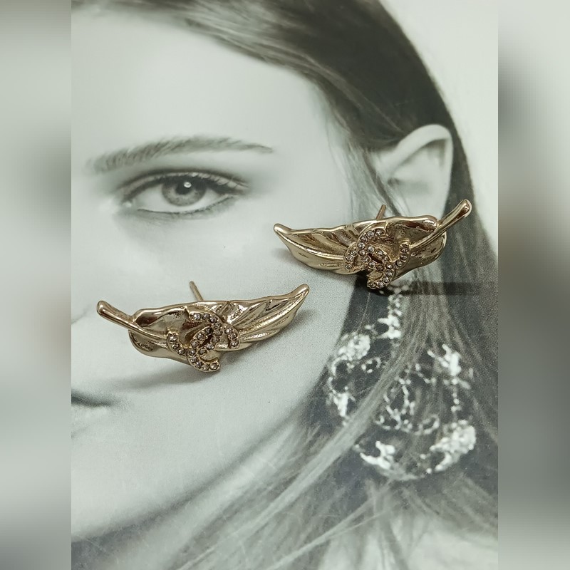 Chanel  新款 香奈兒 樹葉之秋 淺金耳釘