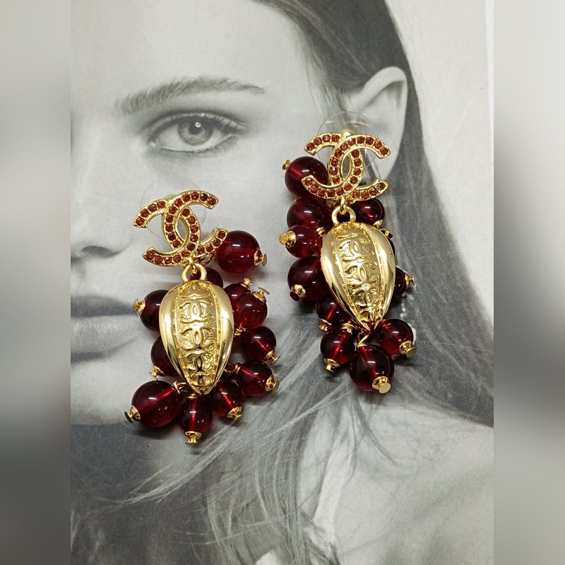 Chanel  新款 香奈兒 琉璃石榴紅 葡萄 金色耳環