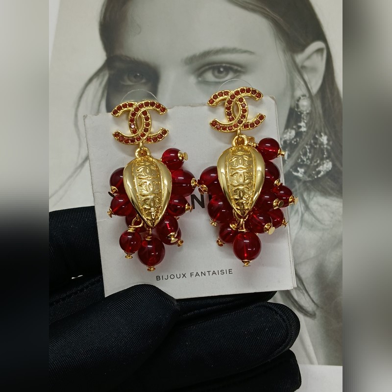Chanel  新款 香奈兒 琉璃石榴紅 葡萄 金色耳環
