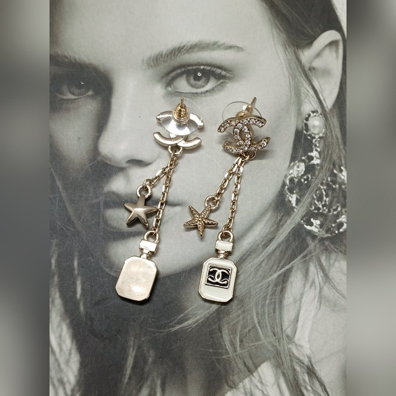 Chanel  新款 香奈兒 琺瑯香水瓶 流蘇海星 耳環(huán)