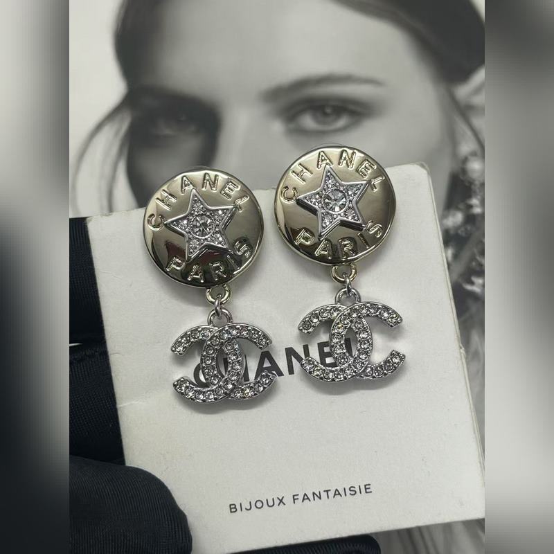 Chanel  新款 香奈兒雙C銀色鑽淺金圓餅星星耳環