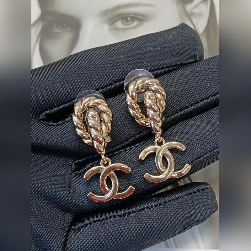 Chanel  新款 香奈兒 麻花耳吊 耳環