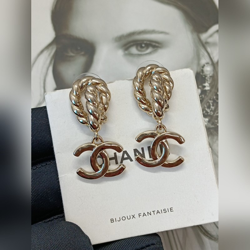 Chanel  新款 香奈兒 麻花耳吊 耳環