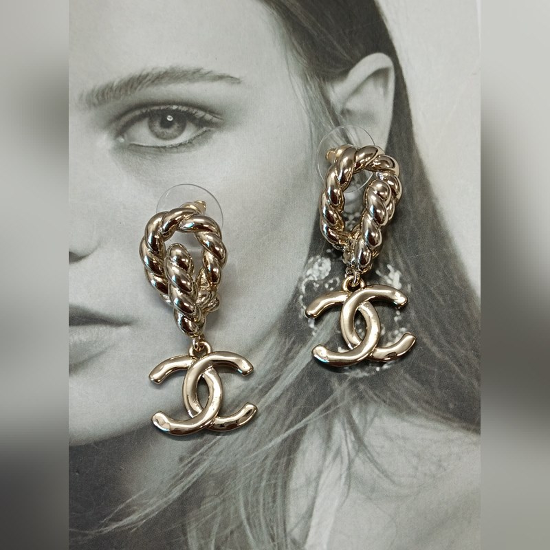 Chanel  新款 香奈兒 麻花耳吊 耳環
