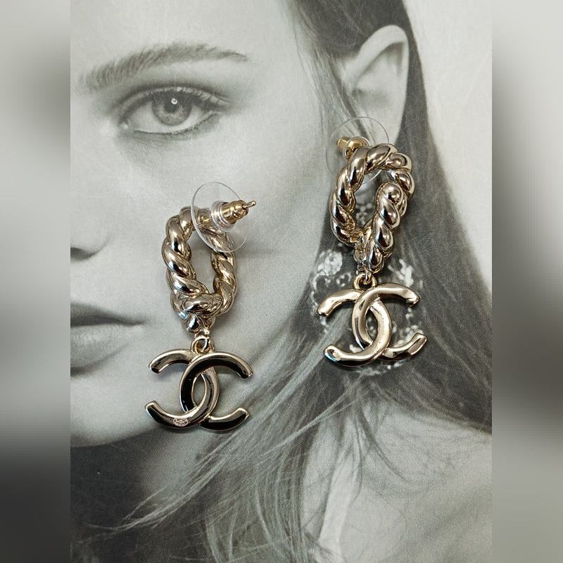 Chanel  新款 香奈兒 麻花耳吊 耳環