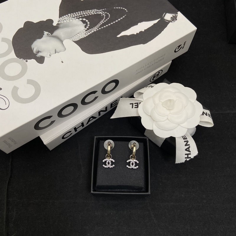 Chanel  香奈兒雙C拼色耳釘 耳勾 百搭俏皮 巨巨巨顯臉小
