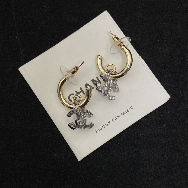 Chanel  香奈兒雙C拼色耳釘 耳勾 百搭俏皮 巨巨巨顯臉小