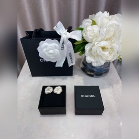 [香奈兒雲朵耳釘]25A高級手工坊系列非常重工，我們做到一緻緻ZP 特別定制的