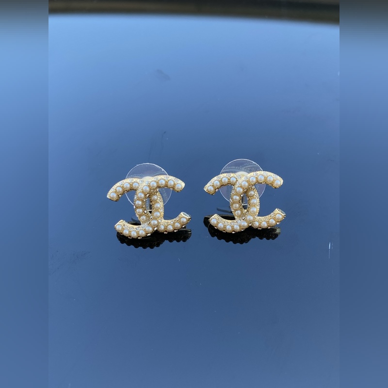 香奈兒耳釘 Chanel  小香新款 小米珠雙c鑲鑽耳釘