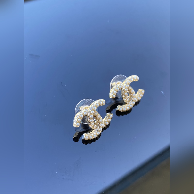 香奈兒耳釘 Chanel  小香新款 小米珠雙c鑲鑽耳釘