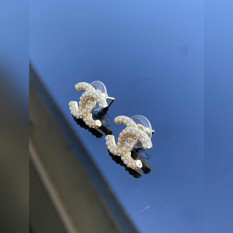 香奈兒耳釘 Chanel  小香新款 小米珠雙c鑲鑽耳釘