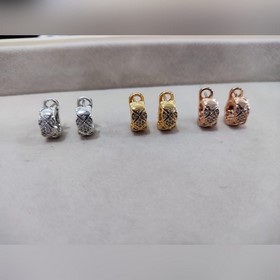 香奈兒CoCo菱格鑲鑽菱格耳環 三色一銅材質