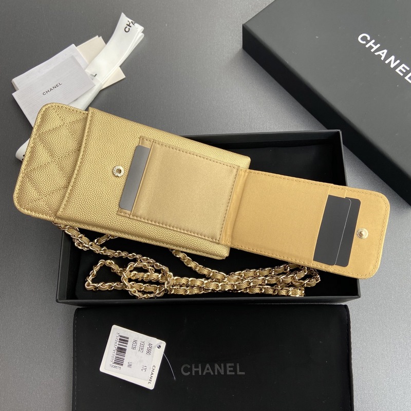 小香進(jìn)口意大利顆粒牛皮 貨號：AP0990 顔色：金色細(xì)球紋金扣 尺寸：w18