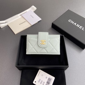 [特級五金原廠皮] 小香風(fēng)琴多卡位卡包系列 配以標(biāo)志性金屬標(biāo)志 金色調(diào)金屬五金，