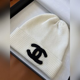 Chanel 24B 針織羊絨冷帽 白色！ Size：均碼！100%羊絨 簡約