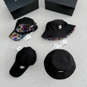 Chanel 小香白色亮片棒球帽 手縫珠片系列。內裡是花布，面料材質都是定制回來