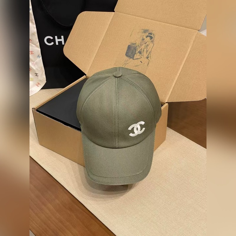 2026最新爆款Chanel香奈兒棒球帽真的太絕啦！ 新色 ：橄欖綠充滿活力，卡