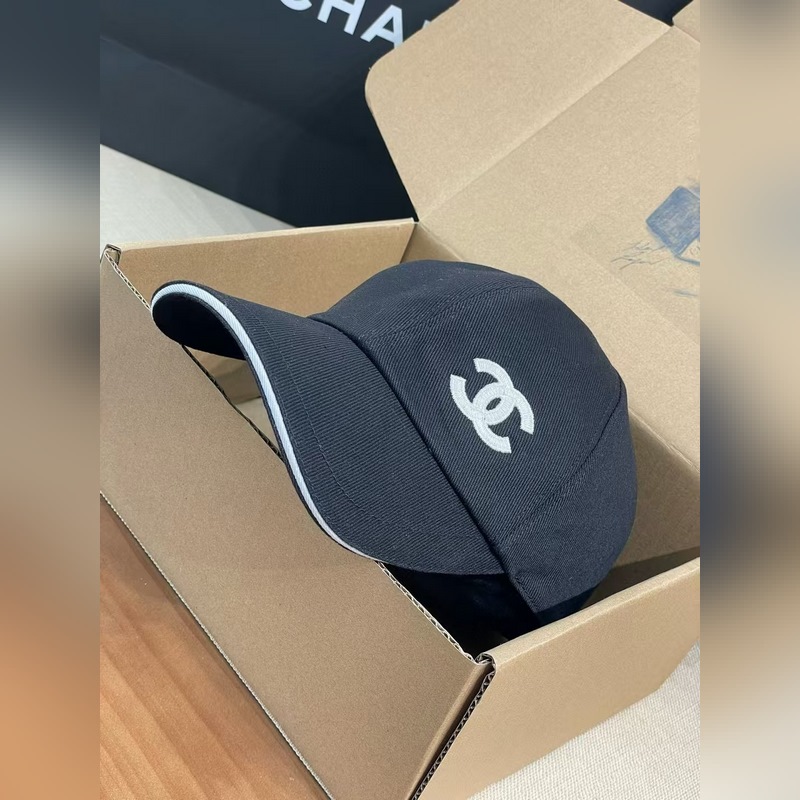 2026最新爆款Chanel香奈兒棒球帽真的太絕啦！ 新色 ：橄欖綠充滿活力，卡